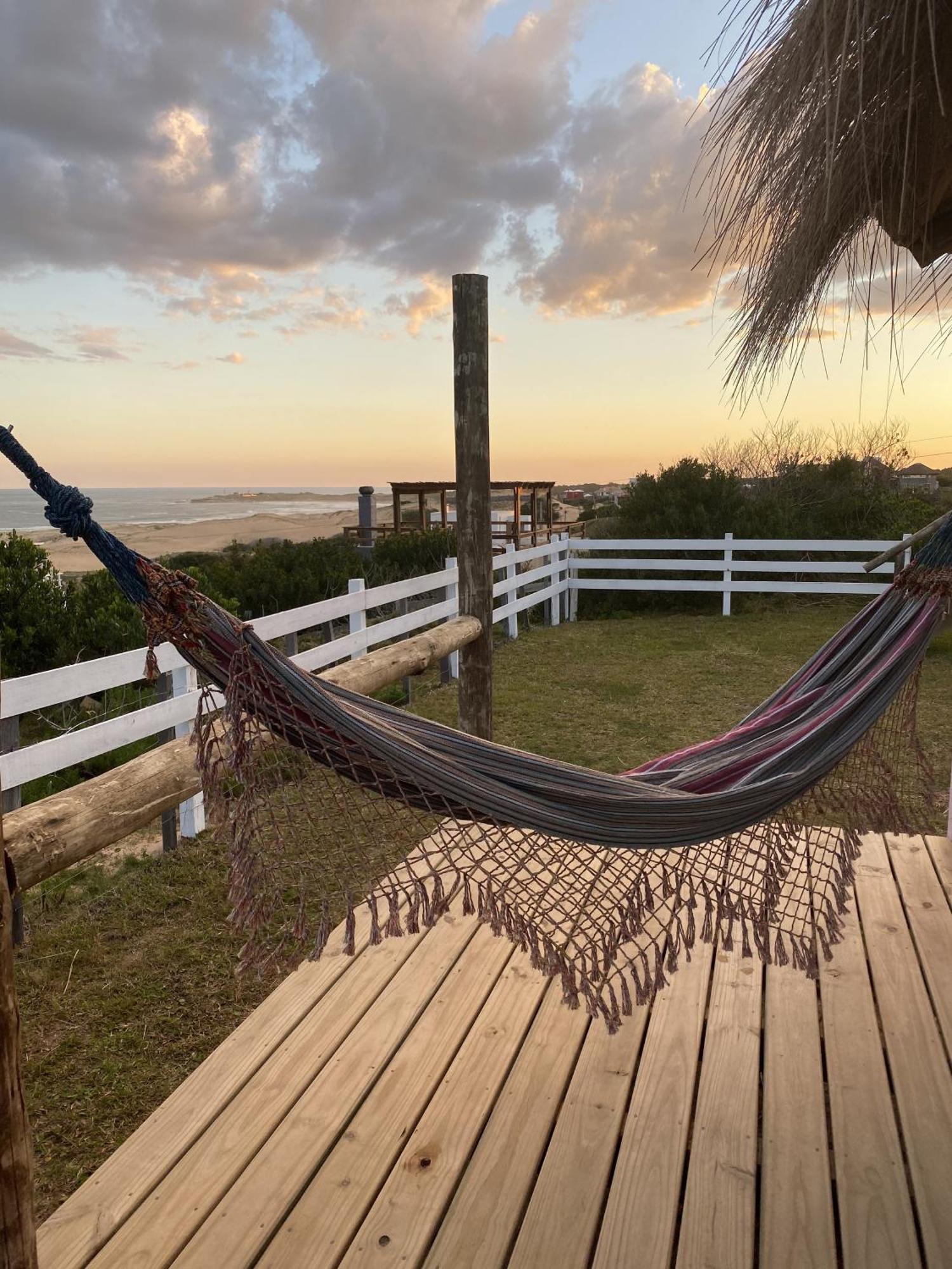 Cabanas Punta Papaya Punta Del Diablo Luaran gambar
